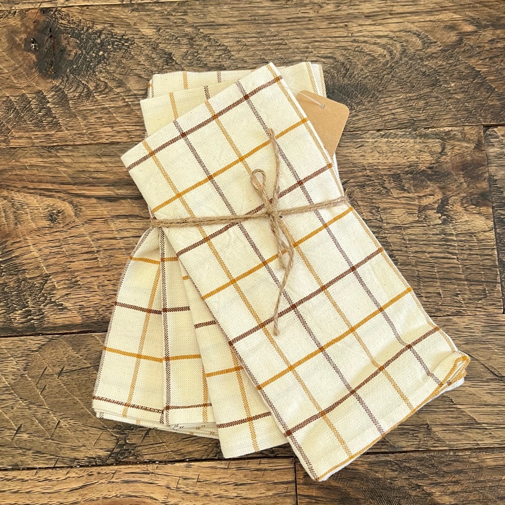New! Heather Taylor Home Lattice Nutmeg Napkins